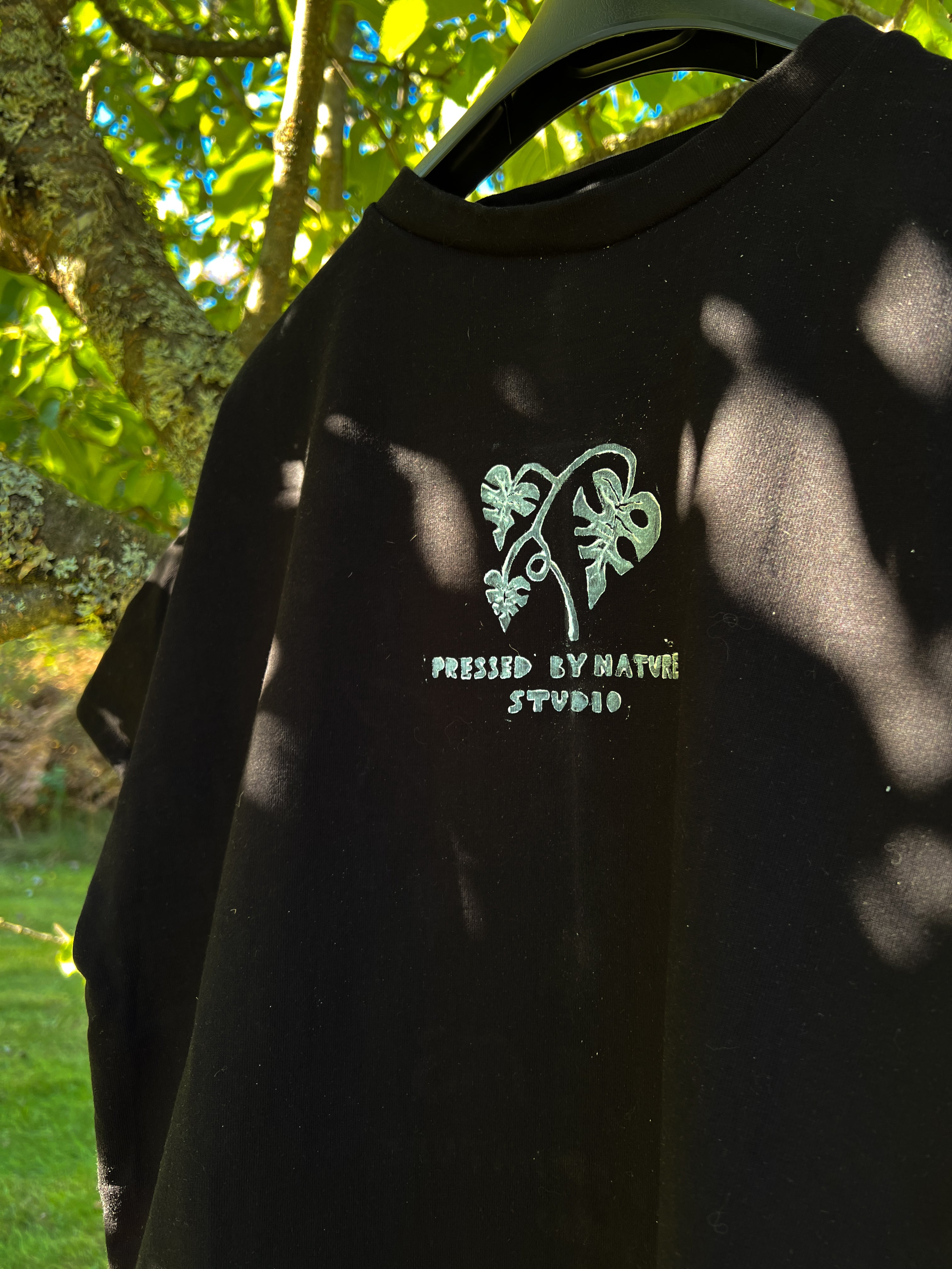 Chaos Sort – Sikre din plass ved November produksjonen