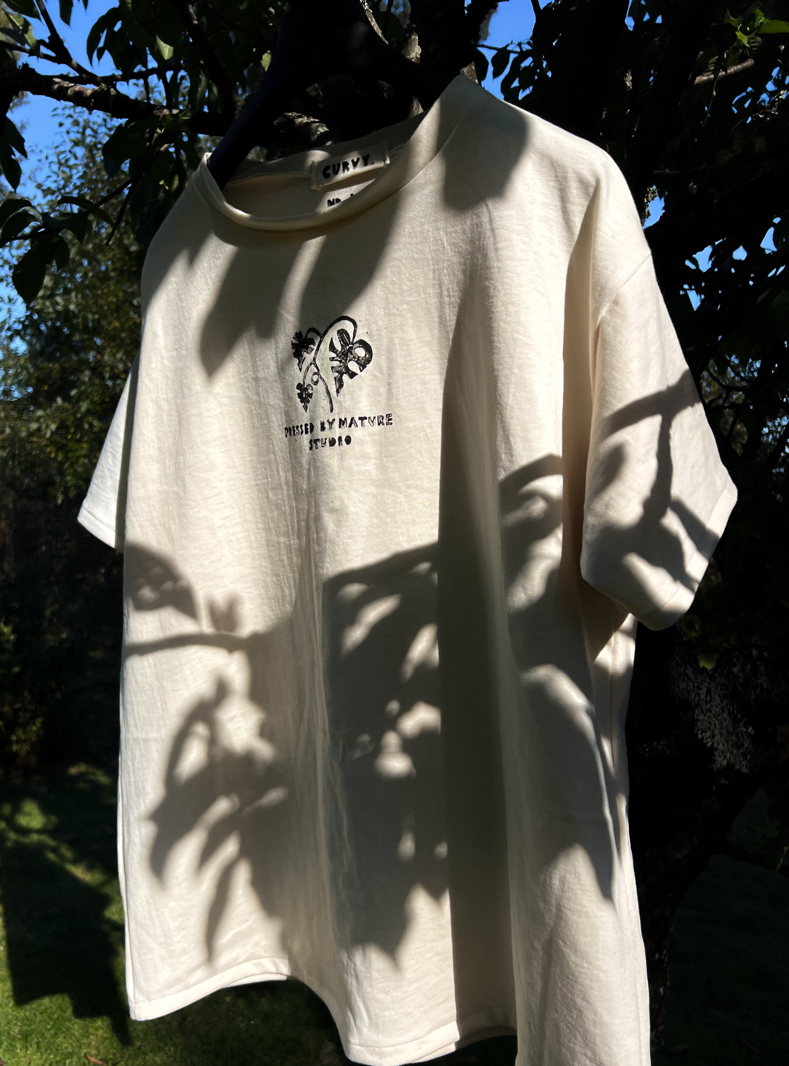 Chaos Offwhite – Sikre din plass ved November produksjonen