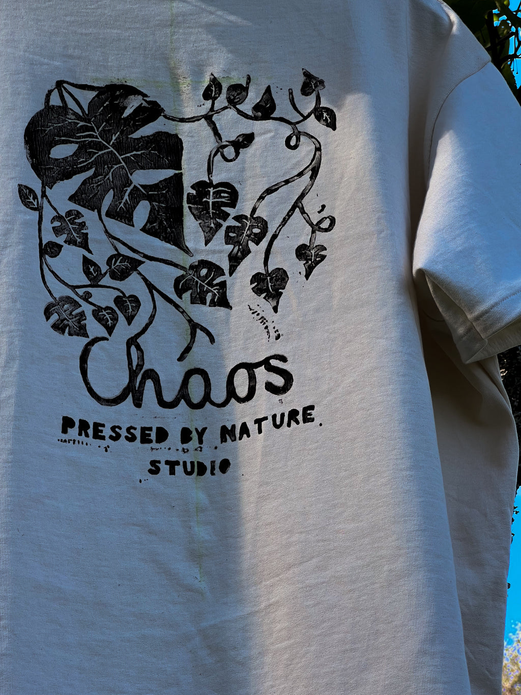 Chaos Offwhite – Sikre din plass ved November produksjonen